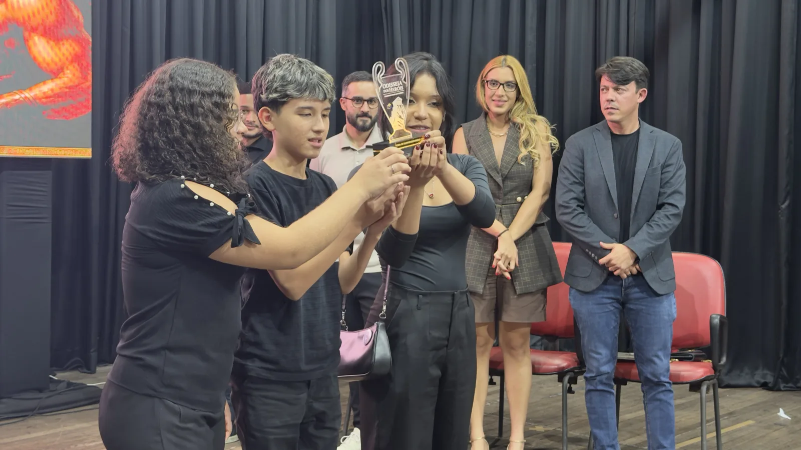 Foto dos alunos campeões da Odisséia dos Heróis